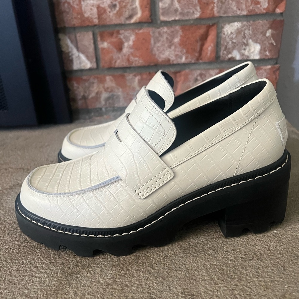 Sorel Women's Joan City Now Loafer Size 7.5
